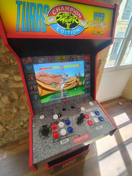 Appartement L'Arcadia 4 Lits Climatise Jeu D'Arcade Centre Historique Nîmes Extérieur photo
